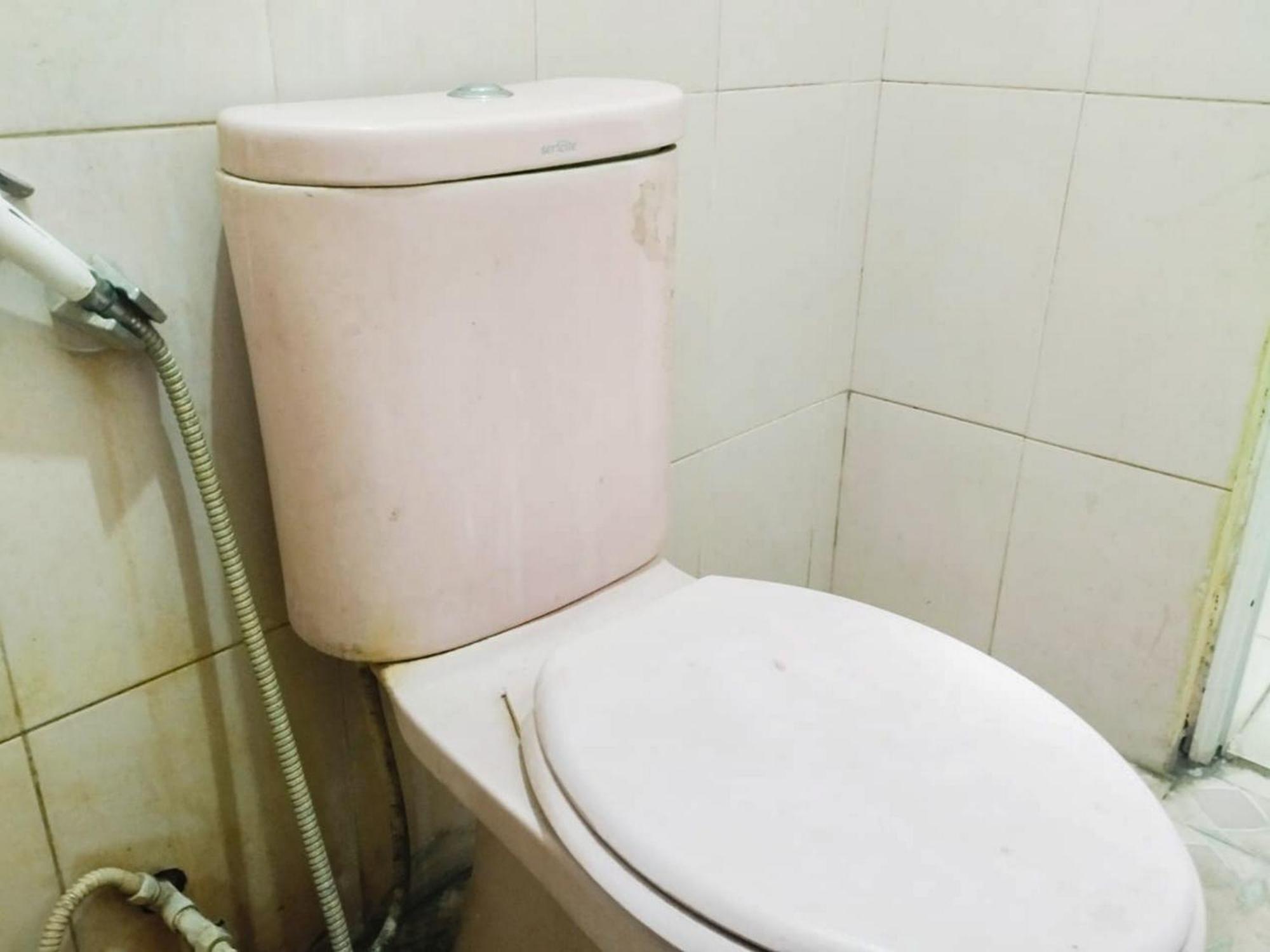 מלון Reddoorz At Jalan Diponegoro בנדר למפונג מראה חיצוני תמונה