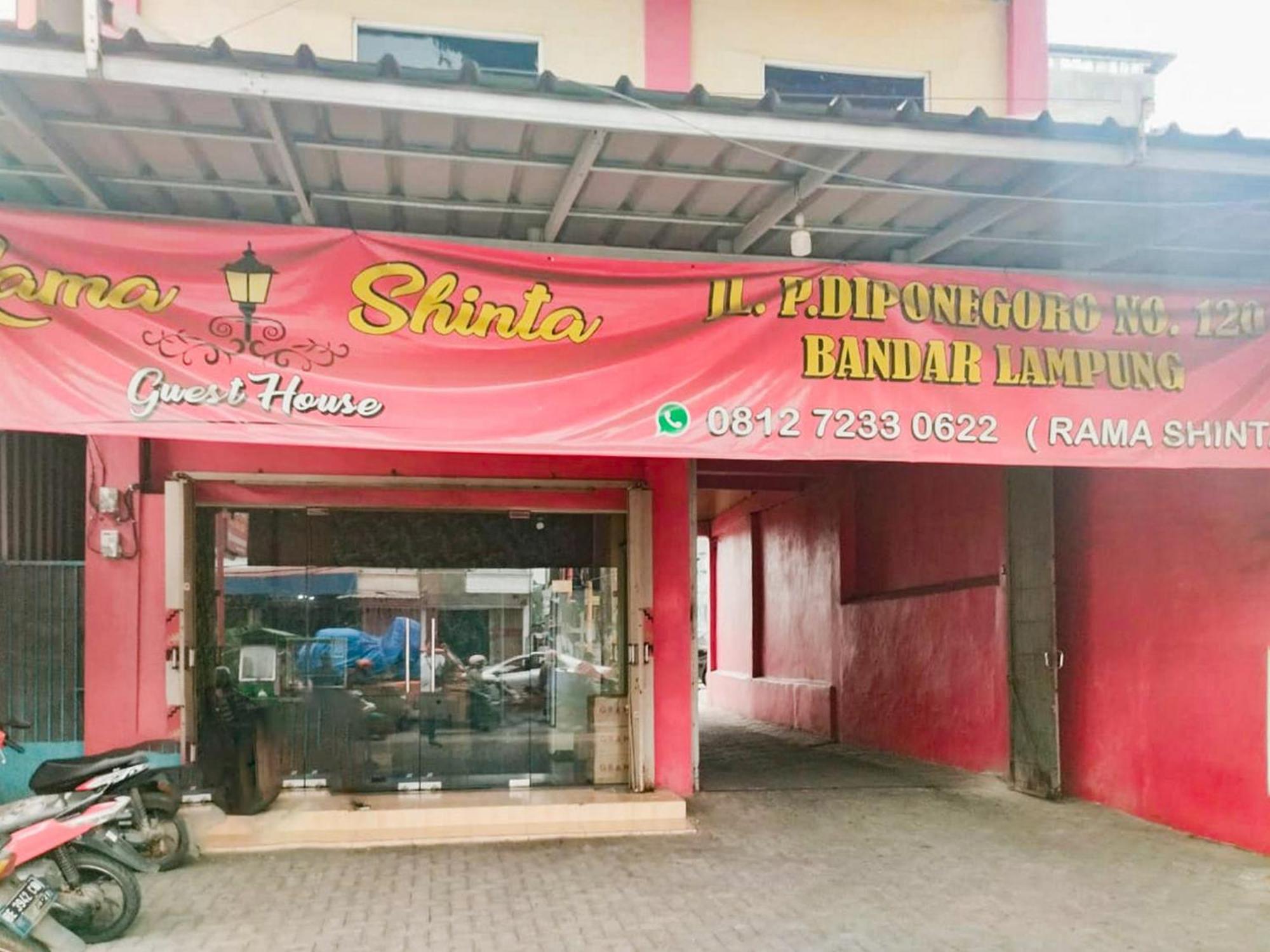 מלון Reddoorz At Jalan Diponegoro בנדר למפונג מראה חיצוני תמונה